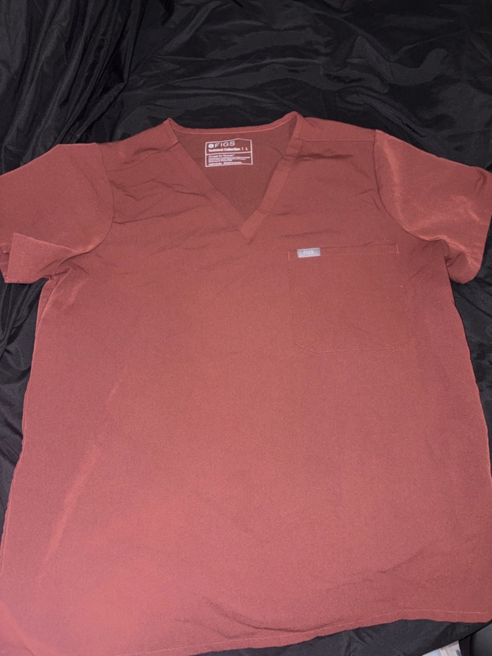 Figs technical scrub top
